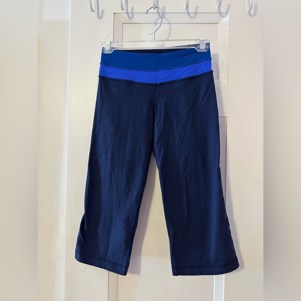 Lululemon reversible Capri leggings